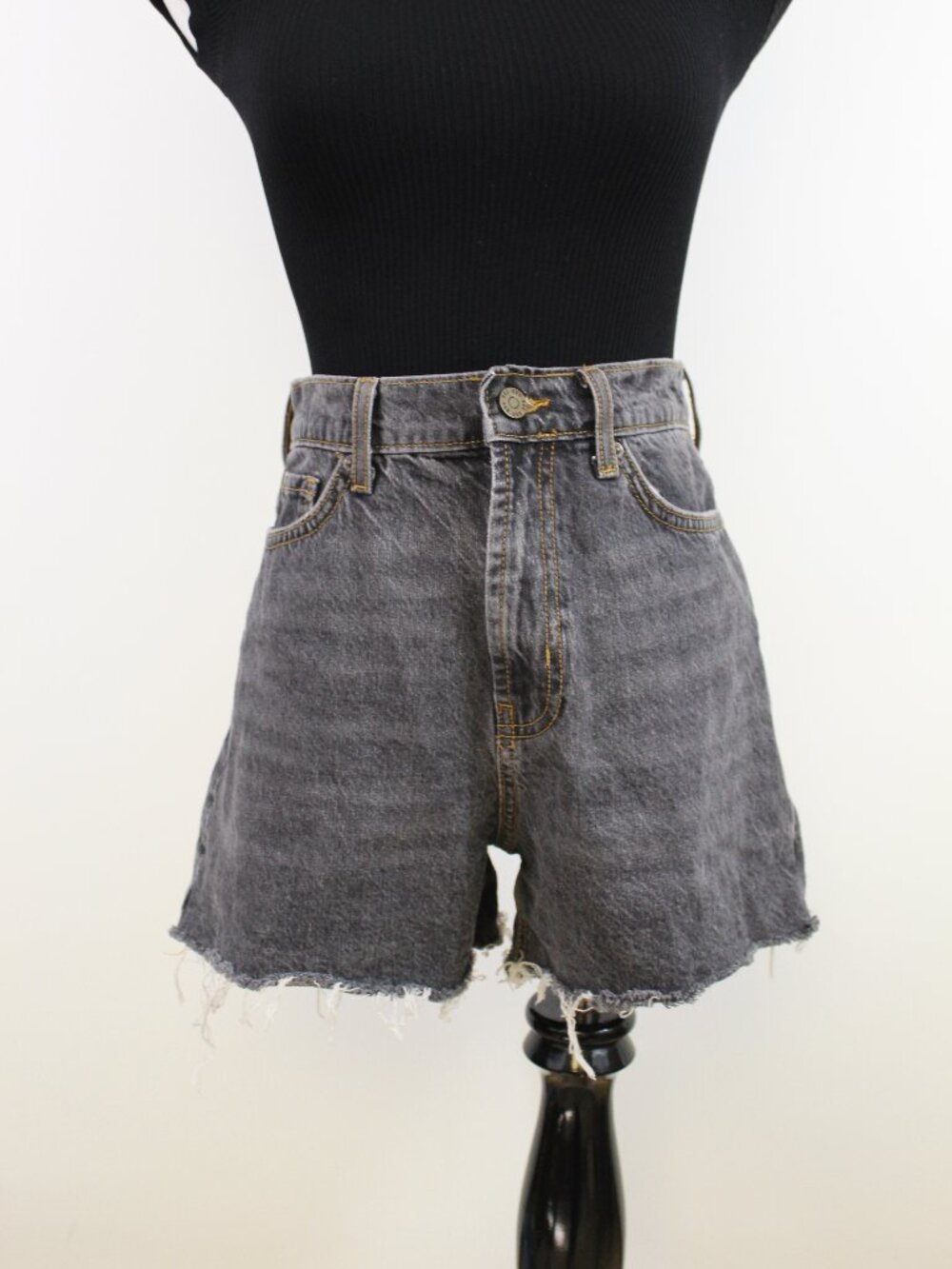 BDG Urban Outfitters Black A Line Denim Shorts High Rise Raw Hem 27
